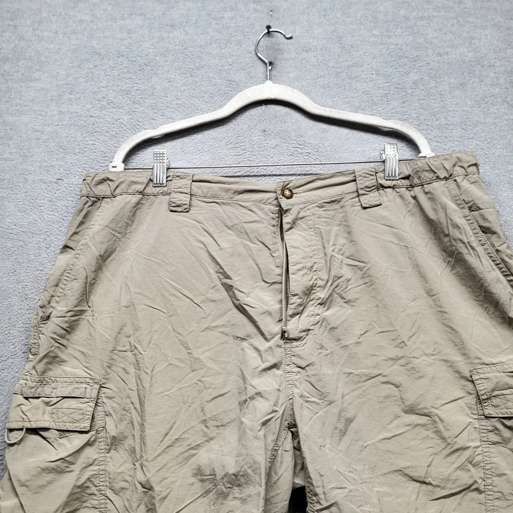 The North Face Men Shorts 2XL Khaki Nylon Cargo Shorts Button 10